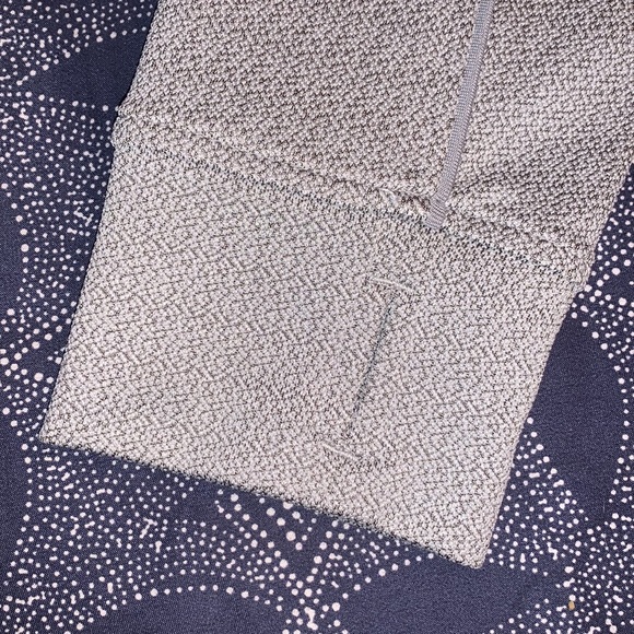 🏀Toronto Raptors🏀 Levelware Premium Woman’s Size Medium Sports Sweater - Picture 5 of 6